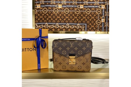 루*비통 POCHETTE MÉTIS BACKPACK M11941